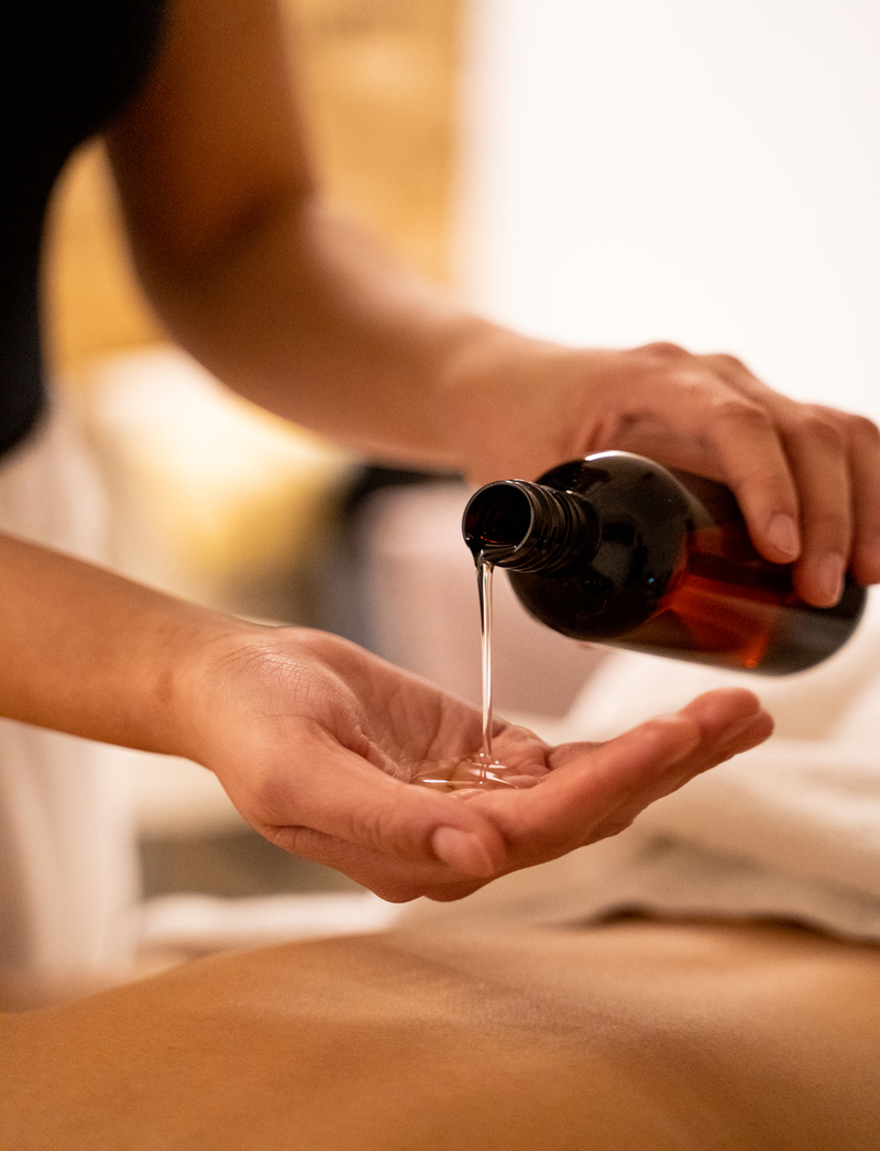 oil massage therapy